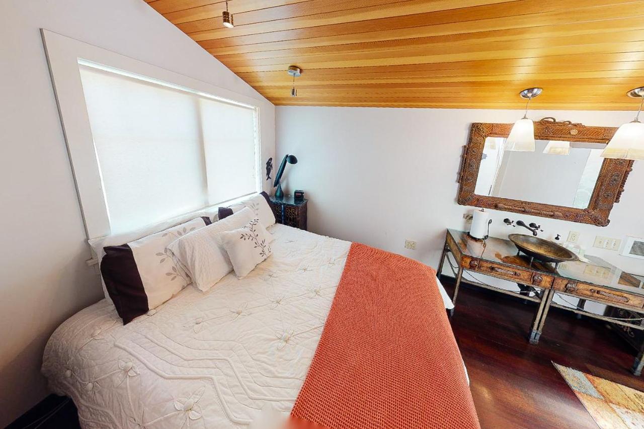 링컨시티 Wecoma Creekside 빌라 외부 사진